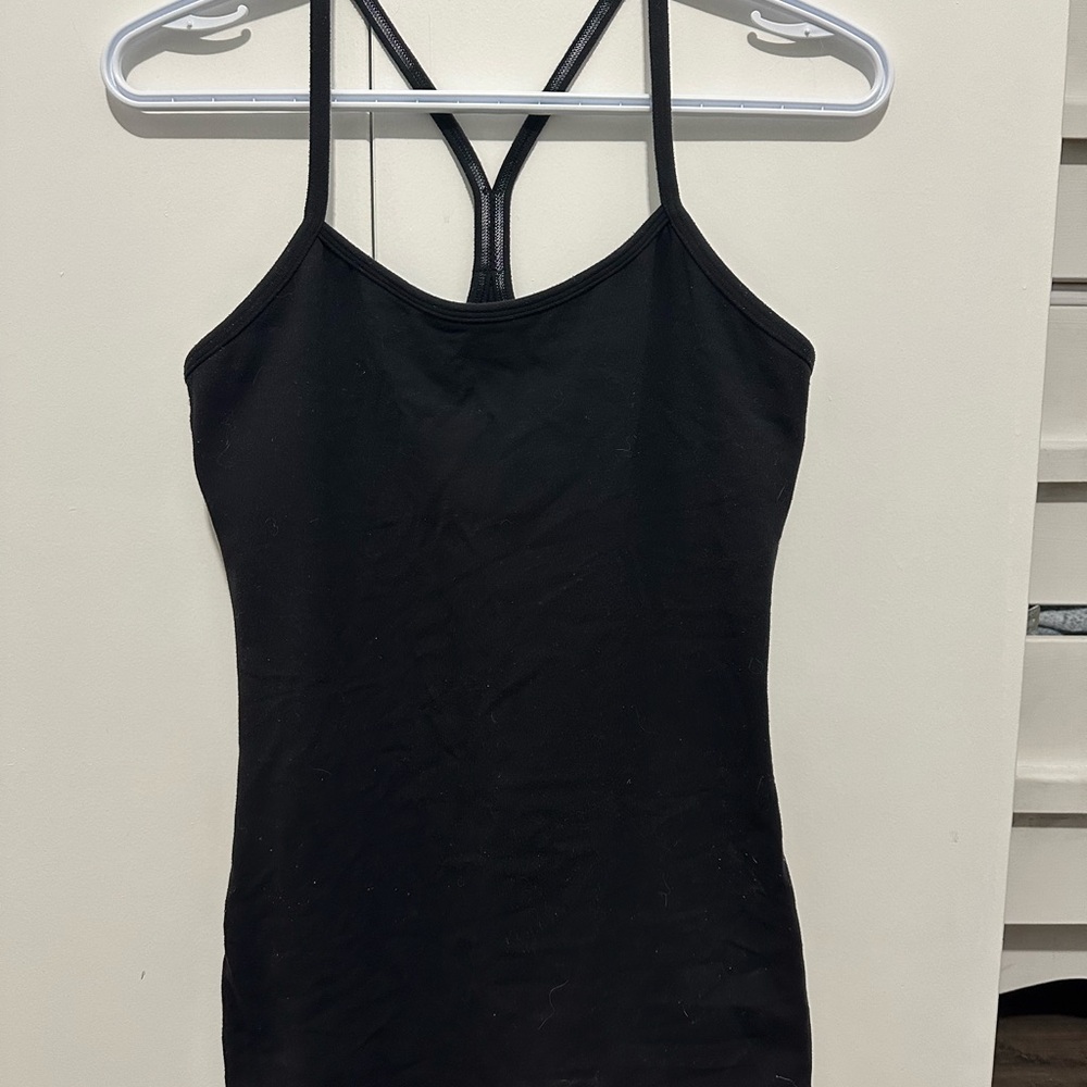 Lululemon black tank